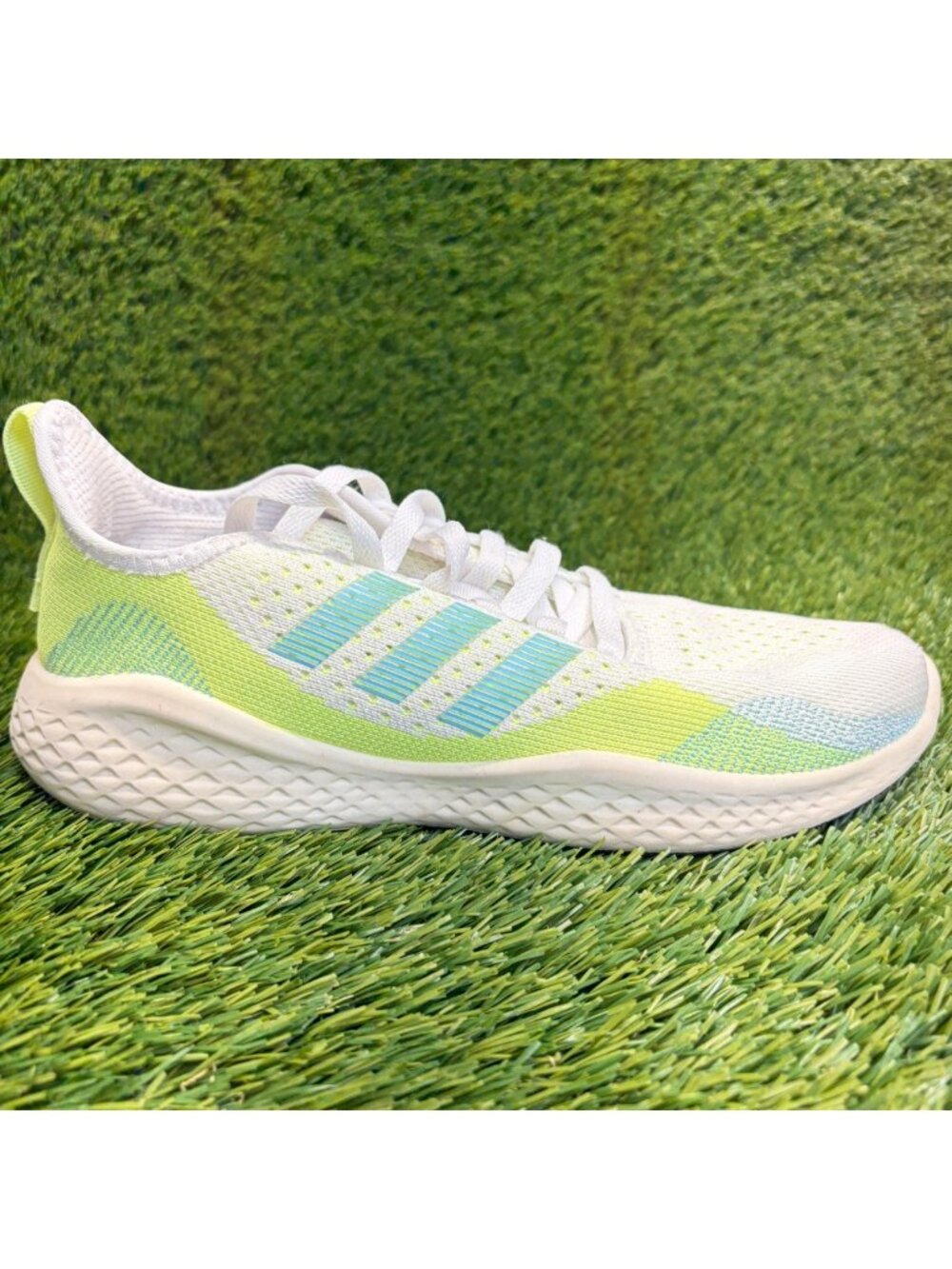 Adidas Fluidflow 2.0 Womens Size 8.5 White Blue Yellow Running Shoes Sneakers